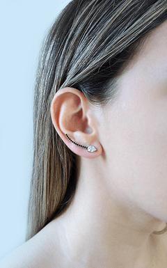 BRINCO EAR CUFF PRETO GOTA CRISTAL SEMIJOIA