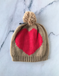 Gorrito de lana corazón - comprar online