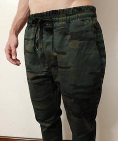 Calça Jogger Sarja Camuflada na internet