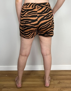 Shorts Feminino Zebra Marrom na internet