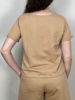 Blusa (Im)possible Caramelo - loja online