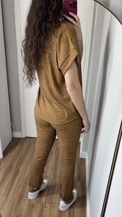 Calça Amelie Bronze na internet