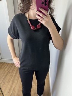 Blusa Amelie Preto na internet