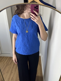 Blusa Laise Azul Royal na internet