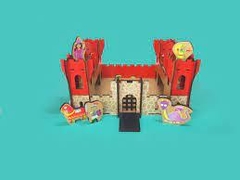 castillo madera con personajes - comprar online