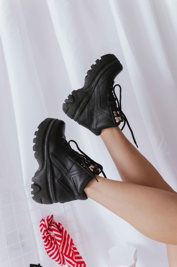 Black Mossi Chunky Platform Sneakers