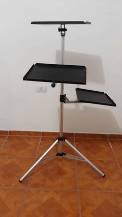 Suporte pedestal tripé com 3 bandejas para projetor notebook e mouse