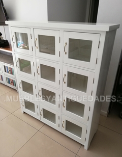 Fideera estilo antiguo laqueada en color blanco con 12 puertas (FI110A) - tienda online