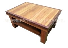 Mesa ratona de madera maciza con tapa de pinotea con marco tono nogal (MR120A)