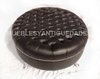 Banqueta Puff redondo capitoné con patas de metal tapizado en pana cuero vinílico ecocuero cuerina color negro (PG106M)