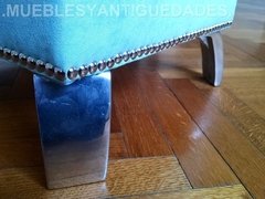 Imagen de Banqueta Puff capitoné rectangular con patas de metal tapizado en pana cuero vinílico ecocuero cuerina (PR101M)