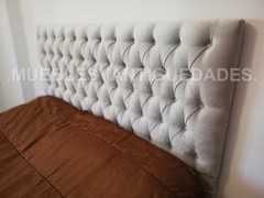 Respaldo de cama de 2 plazas capitoné tapizado en pana (RE101M) - Muebles y Antiguedades - Argentina