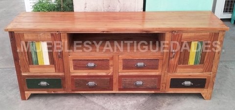 Mueble para TV de diseño realizado en madera maciza (TV101M)