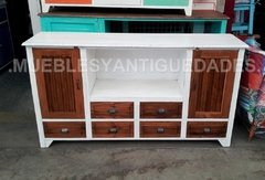 Mueble para TV de diseño realizado en madera maciza (TV102M) - comprar online