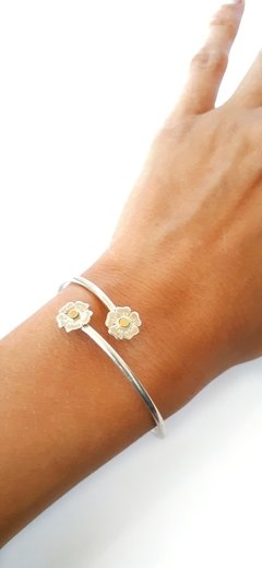 Pulsera Esclava Flores Plata y Oro