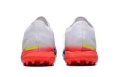 adidas Predator Edge.3 Low TF White Collors na internet