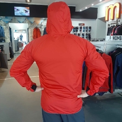 Campera Rompeviento Runn2 BlackRock (Hombre) - (copia) - Marathona