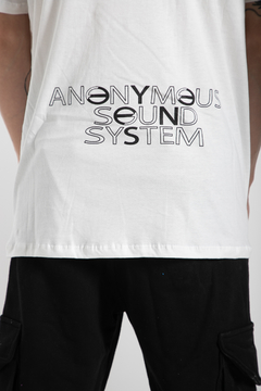 Remera Anonymous Sound System - tienda online