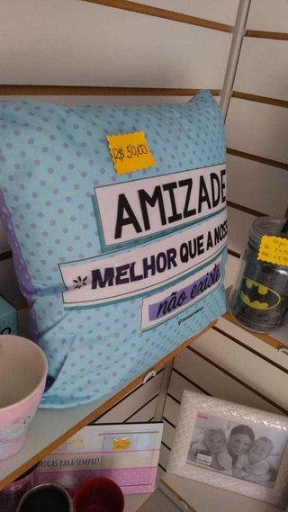 ALMOFADA AMIZADE MELHOR QUE A NOSSA NÃO EXISTE