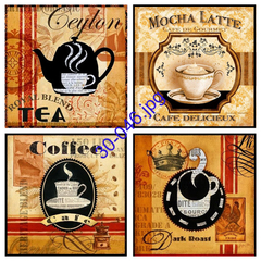 Cuatro ilustraciones vintage de bebidas: té de Ceilán, mocha latte, café y café tostado oscuro.