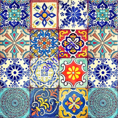 Láminas para decoupage con diseños de azulejos coloridos en tonos azules, rojos y amarillos, tamaño 30 x 30 cm.