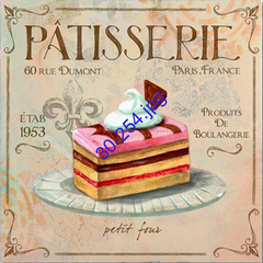 Lámina de decoupage con un pastel decorativo estilo francés, mostrando un petit four sobre un plato.