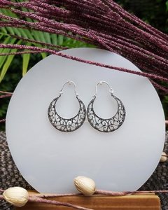 AR 705 - Aros de Alpaca India - Canastas con arabescos labrados (40 mm) - comprar online