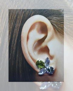 AR 811 - Aros Bijou - Brillo y Fiesta - URSA - Gota verde seco, navets cristal y redondo humo (2,4 cm) - comprar online