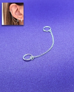 AR 851 - Aro de Plata 925 - Solitario - Mini Argollas unidas con cadena