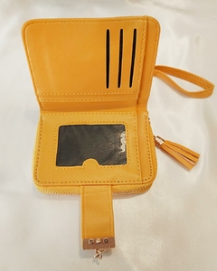 BI 649 - Mini Billetera Eco Cuero chica con plumita y herrajes dorados con correa corta - Tarjetero independiente - comprar online
