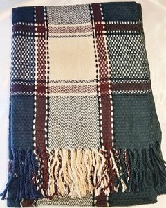 CH 646 - Mantón de lanilla escoces con cuadritos y pespuntes - Flecos torzados 60 x 180 en internet