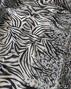 CH 665 - Pañoletas estampadas - Importadas de India - 100% seda - 1 m x 1 m - ANIMAL PRINT - comprar online