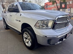 RAM 1500 Laramie 5.7 V8 4x4 2015 en internet