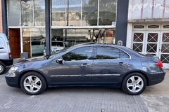 Honda Legend 3.5 V6 - Automotores España