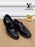 Sapato Louis Vuitton na internet