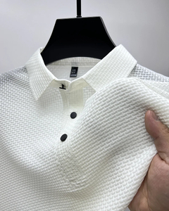 Camisa polo manga curta tecido tridimensional