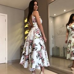 Imagem do LOCAÇÃO Vestido Branco Midi Floral