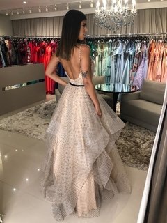 LOCAÇÃO Vestido Princesa Poá na internet