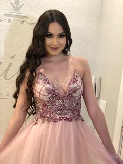 LOCAÇÃO Vestido Princesa Rosa Bordado Marsala - comprar online