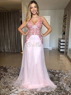 LOCAÇÃO Vestido Rosa Salmão em tule com bordado no corselet