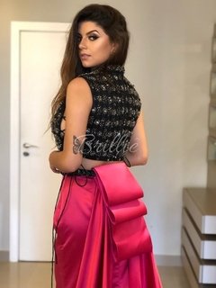 Conjunto Cropped e Saia Rosa Pink e Preto na internet