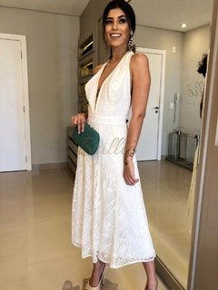 Vestido Midi branco em renda - comprar online