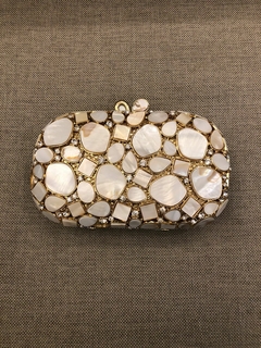 LOCAÇÃO Clutch Madrepérola com dourado