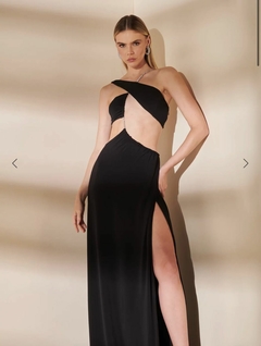 LOCAÇÃO Vestido Preto Assimétrico