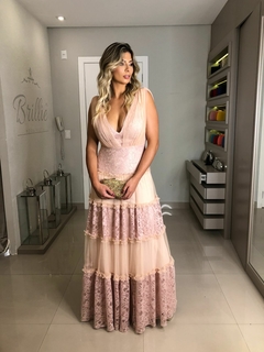 PRIMEIRA LOCAÇÃO Vestido Princesa Rosa/Rose Tule e Renda