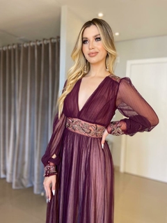 Imagem do LOCAÇÃO Vestido Roxo/Uva com mangas