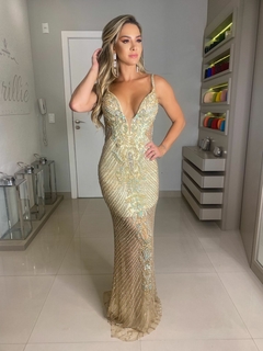 LOCAÇÃO Vestido Bordado Nude e Tiffany