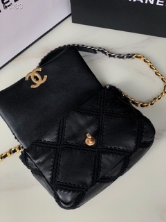 bolsa com aba chanel 19 preta