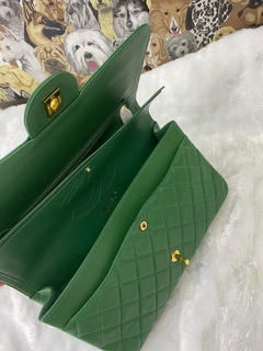 Bolsa 2.55 Jumbo em Couro Caviar Verde Jumbo ITALIANA na internet