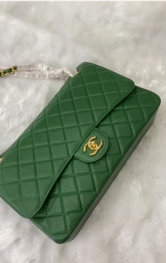 Bolsa 2.55 Jumbo em Couro Caviar Verde Jumbo ITALIANA